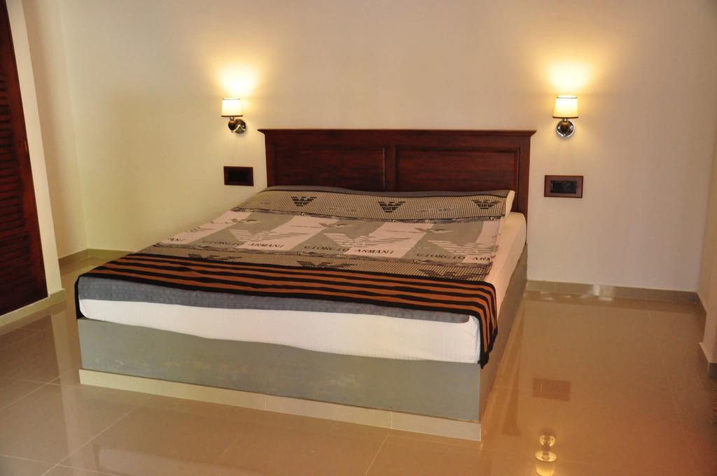 أونا واتونا Asantha Guest House الغرفة الصورة