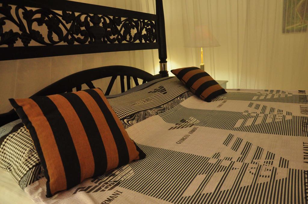أونا واتونا Asantha Guest House الغرفة الصورة