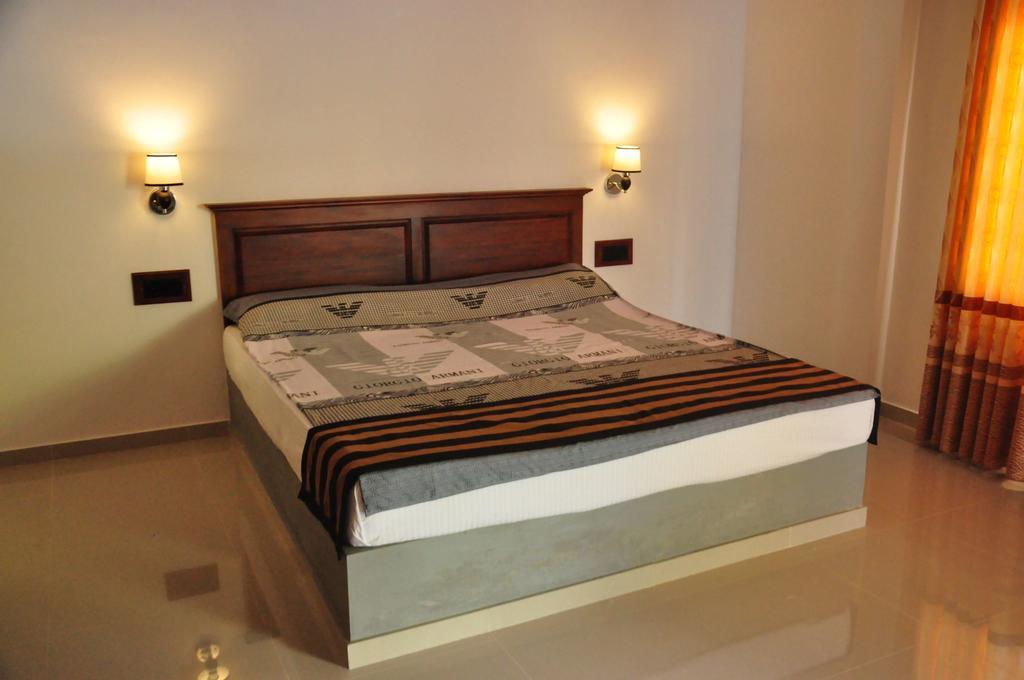 أونا واتونا Asantha Guest House الغرفة الصورة