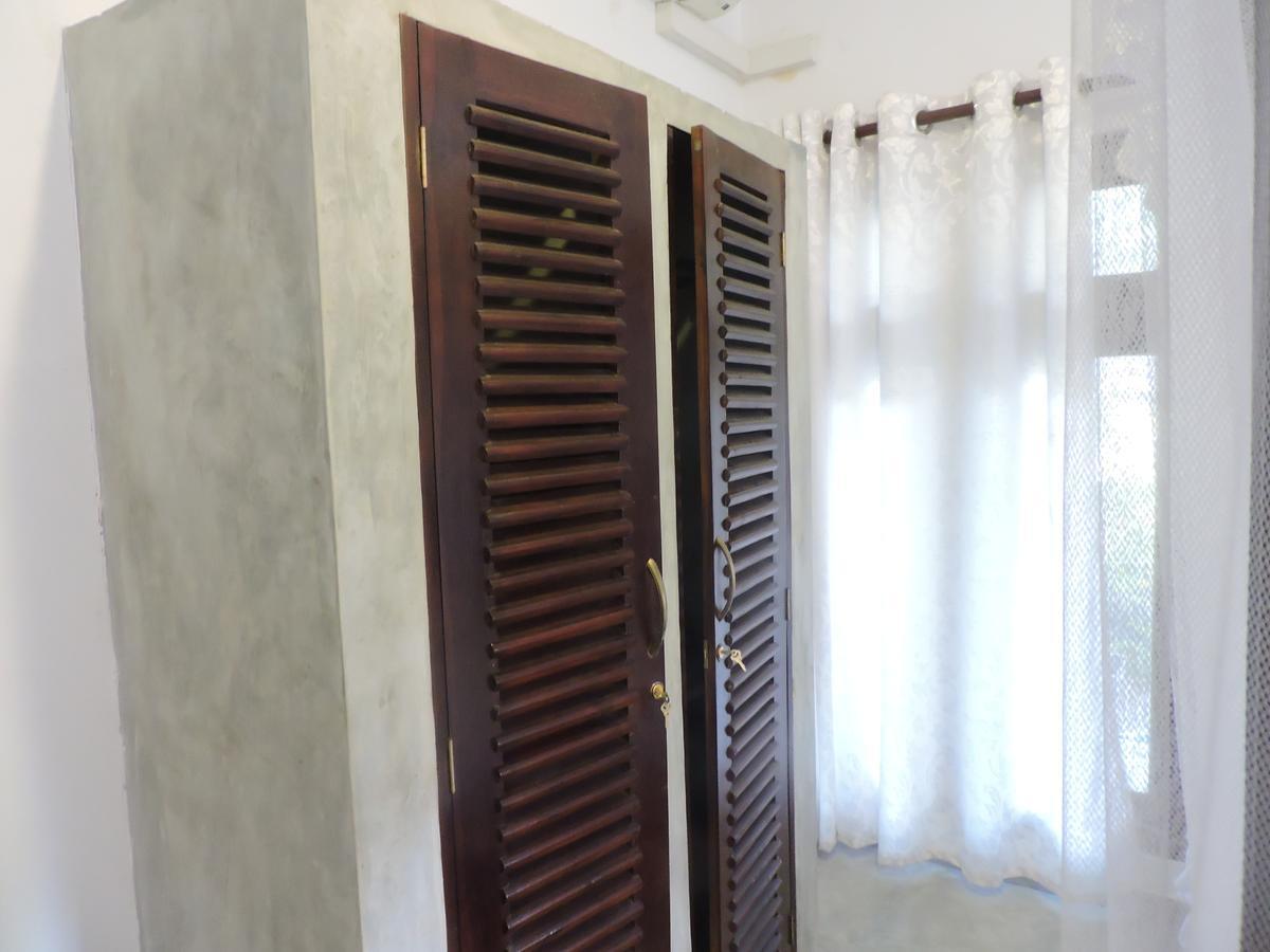 أونا واتونا Asantha Guest House المظهر الخارجي الصورة
