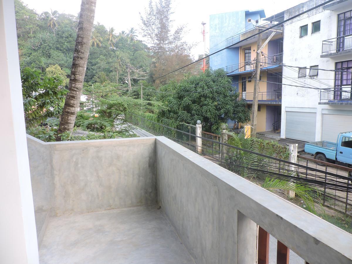 أونا واتونا Asantha Guest House المظهر الخارجي الصورة