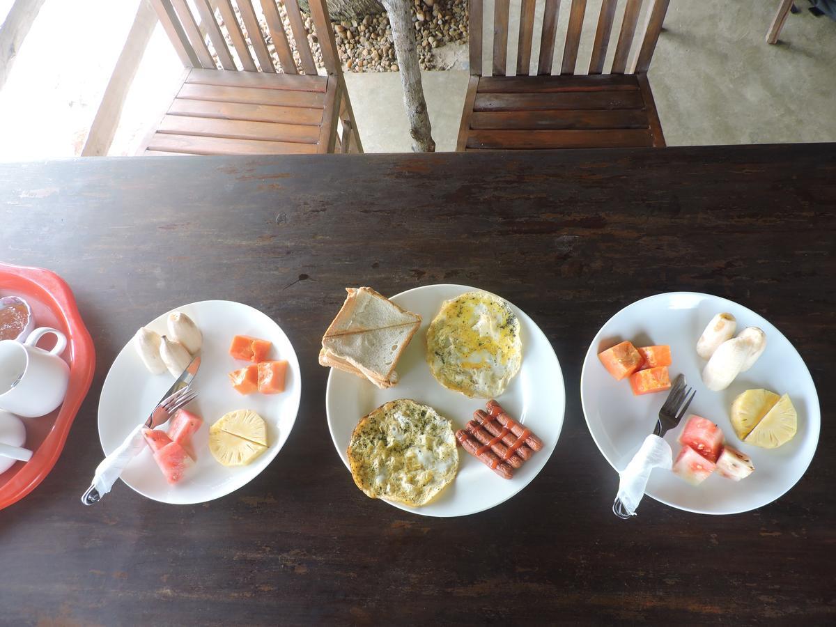 أونا واتونا Asantha Guest House المظهر الخارجي الصورة